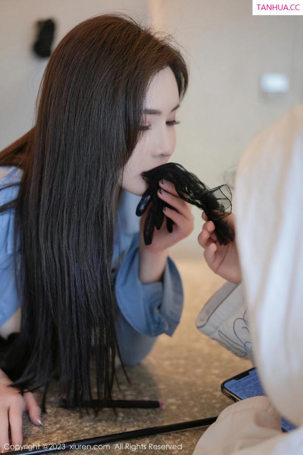周妍希 奶瓶土肥圆 [XiuRen]高清写真图 2023.07.18 No.7095 Carol周妍希 黑丝美腿第31张图片